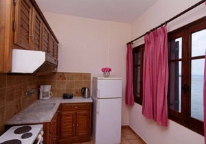 House in Lefokastro - in front of the beach + Wi-Fi #4