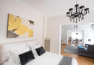 Kolonaki Chic-Center Newly Renovated Apartment in Athens