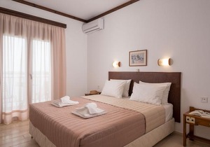 Lena Beach Hotel