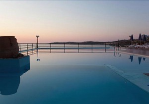 Lena Beach Hotel