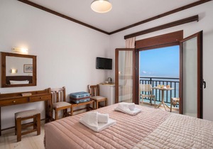 Lena Beach Hotel