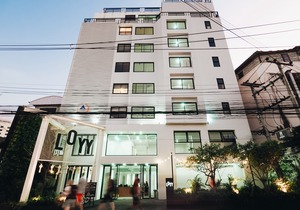 Loyy Hotel