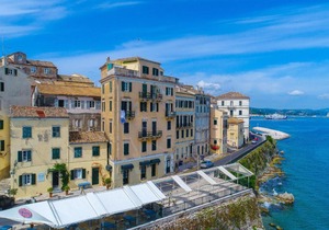 Mouragia House