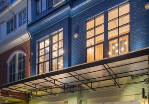 Natee Hostel