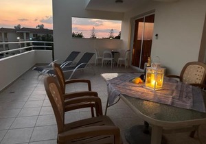 Nissi Elena -Sunshine Apt