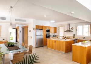 Protaras Beachfront Villa Pietra