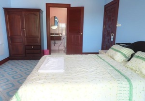 Room 5, perfect for couples for a cozy getaway.
