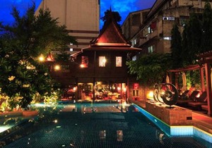 Rose Hotel