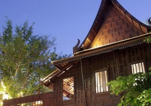 Rose Hotel