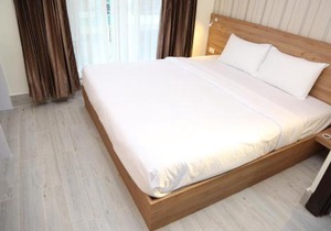 Rose Nana Hotel