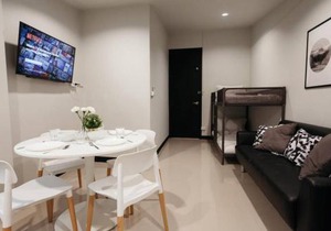 S3 Silom26 · S3 Silom central, large room, full kitchen, WIFI,