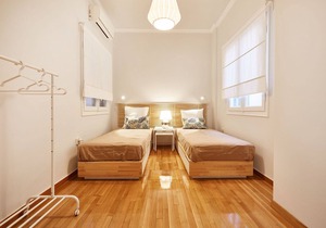 Spacious elegant 3 bedroom apartment in the heart of Athens