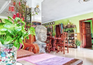 Ta Som Guesthouse & Tour Services