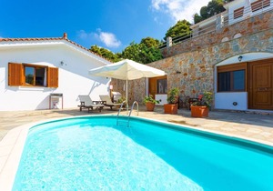 Villa Katerina: Private Pool, Sea Views, A/C, WiFi