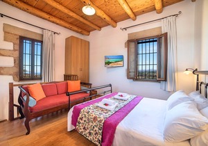 Villa Veneciana with Heated Pool