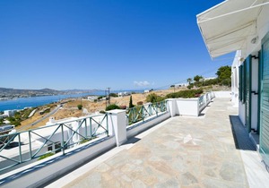 Villa with stunning sea view in Livadia