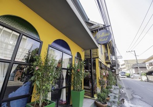 Yellow Hotel