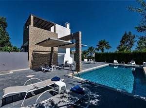 Holiday Kos Stadt Persons Bedrooms | Zipari