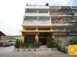 Paplern | Bangkok Noi