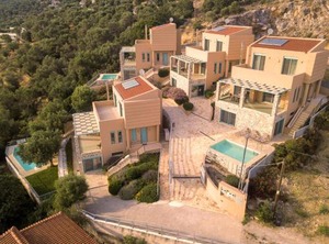 Ouzo Villas | Plomari