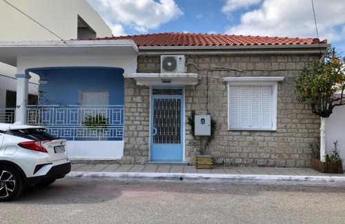 Mesolongi House | ΑΝΑΚΑΙΝΙΣΜΕΝΗ ΜΟΝΟΚΑΤΟΙΚΙΑ στο κέντρο της πόλης με κήπο