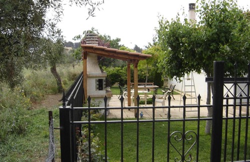 Rafina-Pikermi House | ΜΟΝΟΚΑΤΟΙΚΙΑ ΜΕ ΚΗΠΟ