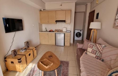 Khalkis Apartment | Νέο, μοντέρνο & ήσυχο. Ιδανικό για 2 επισκέπτες.