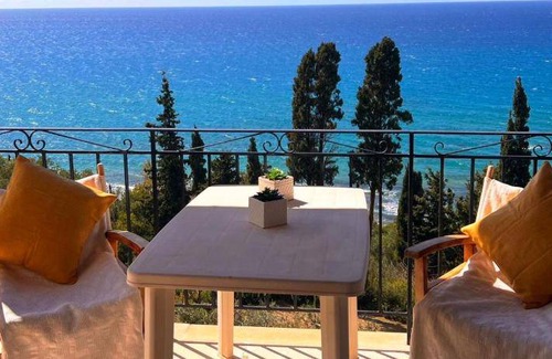 Corfu Apartment | 100 m² Apartment ∙ 3 bedrooms ∙ 8 guests