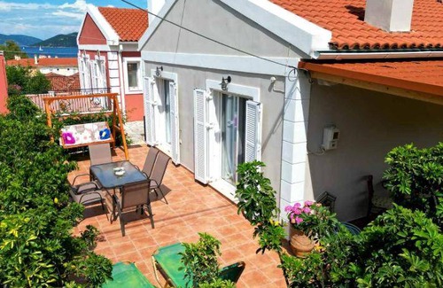 Karavomylos House | 100 m² House ∙ 3 bedrooms ∙ 6 guests