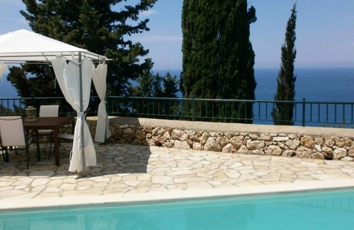 Agios Nikitas Villa | 100 m² Villa ∙ 3 bedrooms ∙ 6 guests