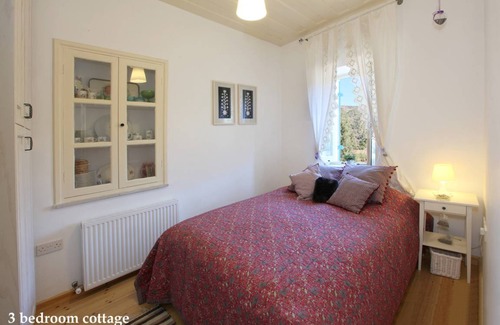 Kalopanayiotis Cottage | 110 m² Cabin ∙ 3 bedrooms ∙ 6 guests