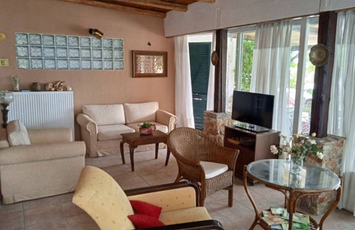 Nea Anchialos House | 115 m² House ∙ 2 bedrooms ∙ 4 guests
