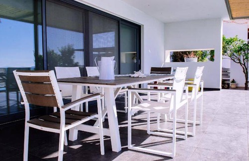 Kaminia Villa | 120 m² Villa ∙ 3 bedrooms ∙ 9 guests