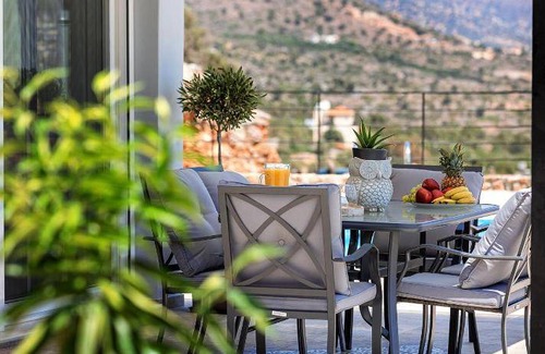 Agios Nikolaos Villa | 124 m² Villa ∙ 3 bedrooms ∙ 6 guests