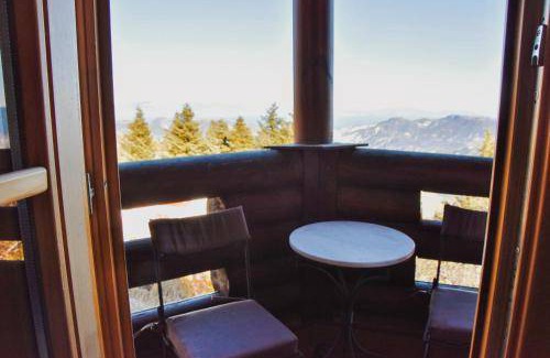 Mesaia Trikala Ski Chalet | 125 m² Chalet ∙ 4 bedrooms ∙ 7 guests