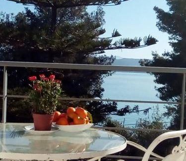 Chalcis Apartment | 130 m² Apartment ∙ 4 bedrooms ∙ 8 guests
