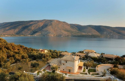 Plataria House | 132 m² House ∙ 4 bedrooms ∙ 8 guests