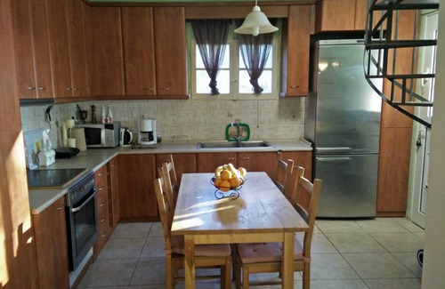 Notos House | 135 m² House ∙ 4 bedrooms ∙ 10 guests