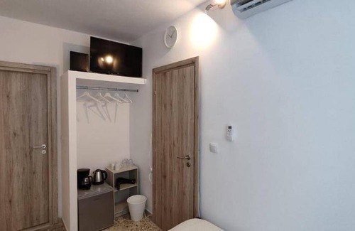 Petralona Apartment | 14 m² Apartment ∙ 2 guests