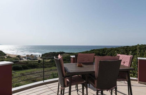 Marathias Apartment | 140 m² Apartment ∙ 4 bedrooms ∙ 8 guests