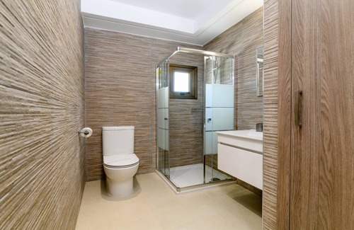 Ayia Thekla House | 140 m² Bungalow ∙ 3 bedrooms ∙ 6 guests
