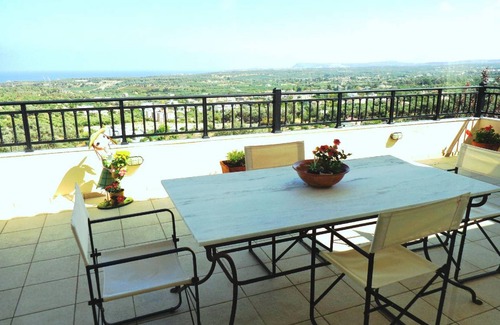 Adele House | 150 m² House ∙ 3 bedrooms ∙ 7 guests
