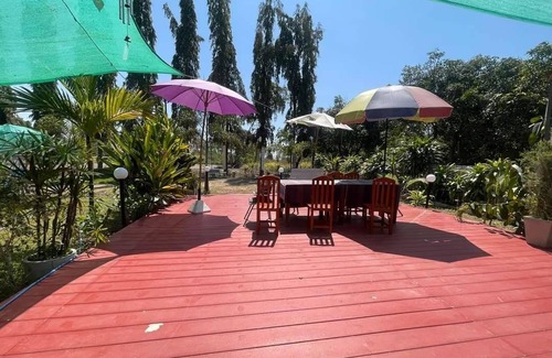 San Pa Thong House | 1600 m² House ∙ 4 bedrooms ∙ 20 guests