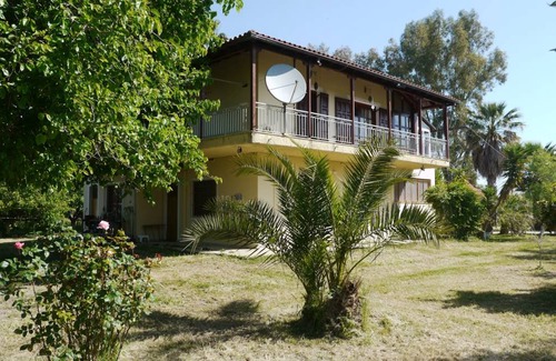 Ilida House | 170 m² House ∙ 2 bedrooms ∙ 2 guests