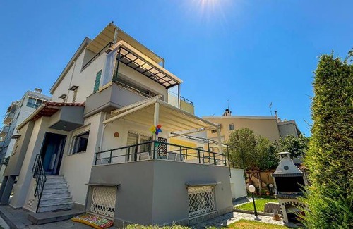 Agia Triada Villa | 176 m² Villa ∙ 4 bedrooms ∙ 9 guests