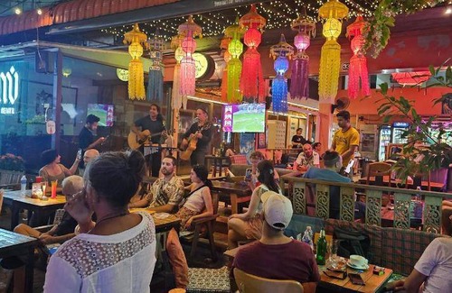 Chana Songkhram Bed & Breakfast | 18 m² Bed and breakfast ∙ 3 guests