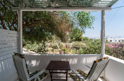 Paros House | 18 m² House ∙ 1 bedroom ∙ 2 guests