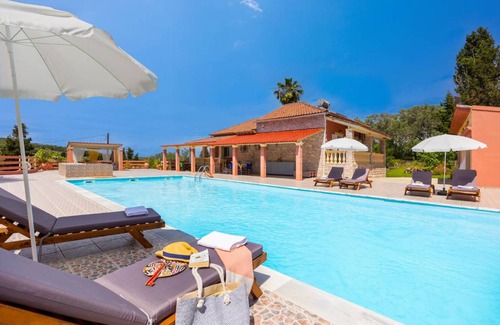 Lefkimmi Villa | 180 m² Villa ∙ 2 bedrooms ∙ 6 guests