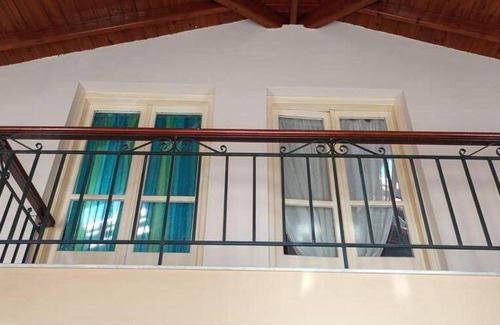 Lesvos Apartment | 200 m² Apartment ∙ 4 bedrooms ∙ 8 guests