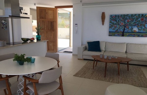 Kalathas Villa | 200 m² Villa ∙ 4 bedrooms ∙ 10 guests
